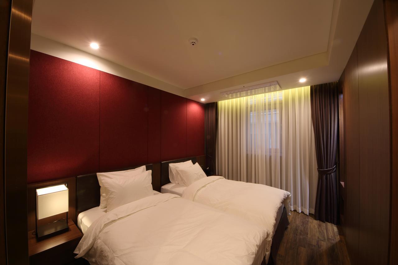 Benikea The H Hotel Hwaseong Quarto foto